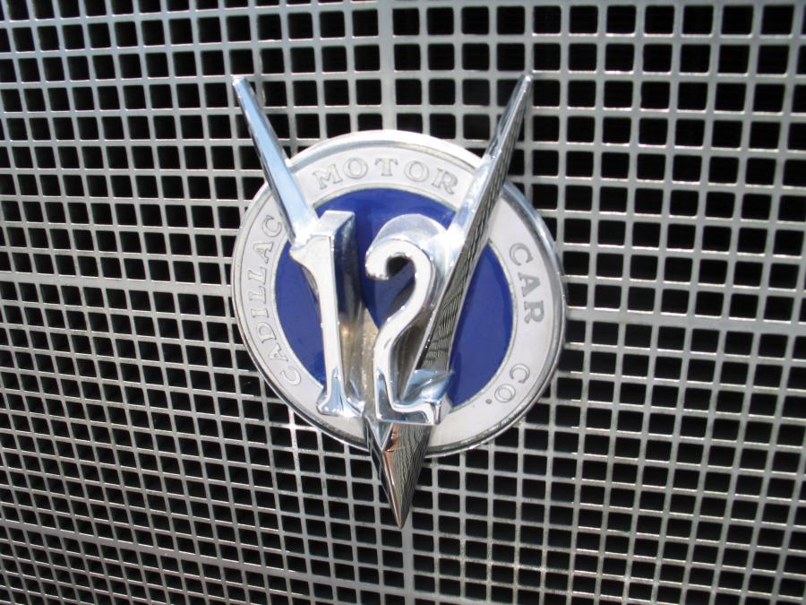  Cadillac 370B V12 Sport Phaeton by Fisher 1932 года  (фото 3 из 8)